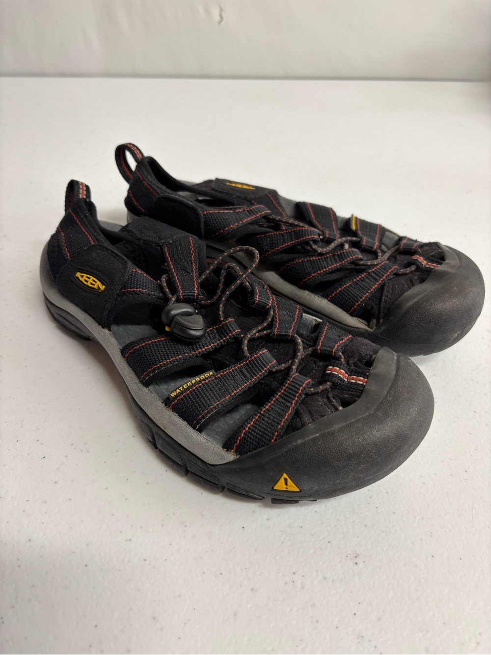 Keen Newport Waterproof Sandals Men Size 6.5